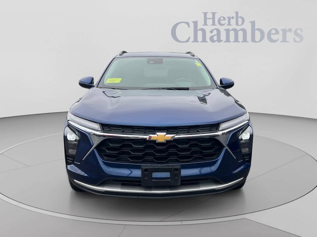 Used 2024 Chevrolet Trax LT SUV