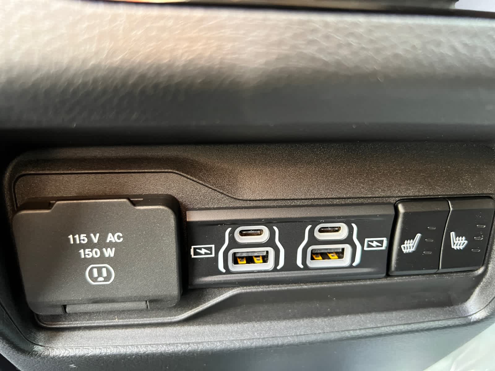 new 2025 Jeep Grand Cherokee car, priced at $47,405