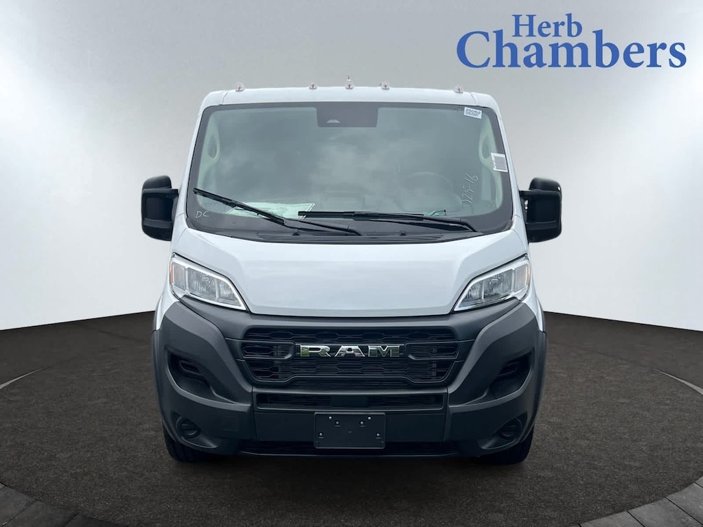 New 2025 Ram ProMaster PROMASTER 1500 TRADESMAN CARGO VAN LOW ROOF 136' W Cargo Van
