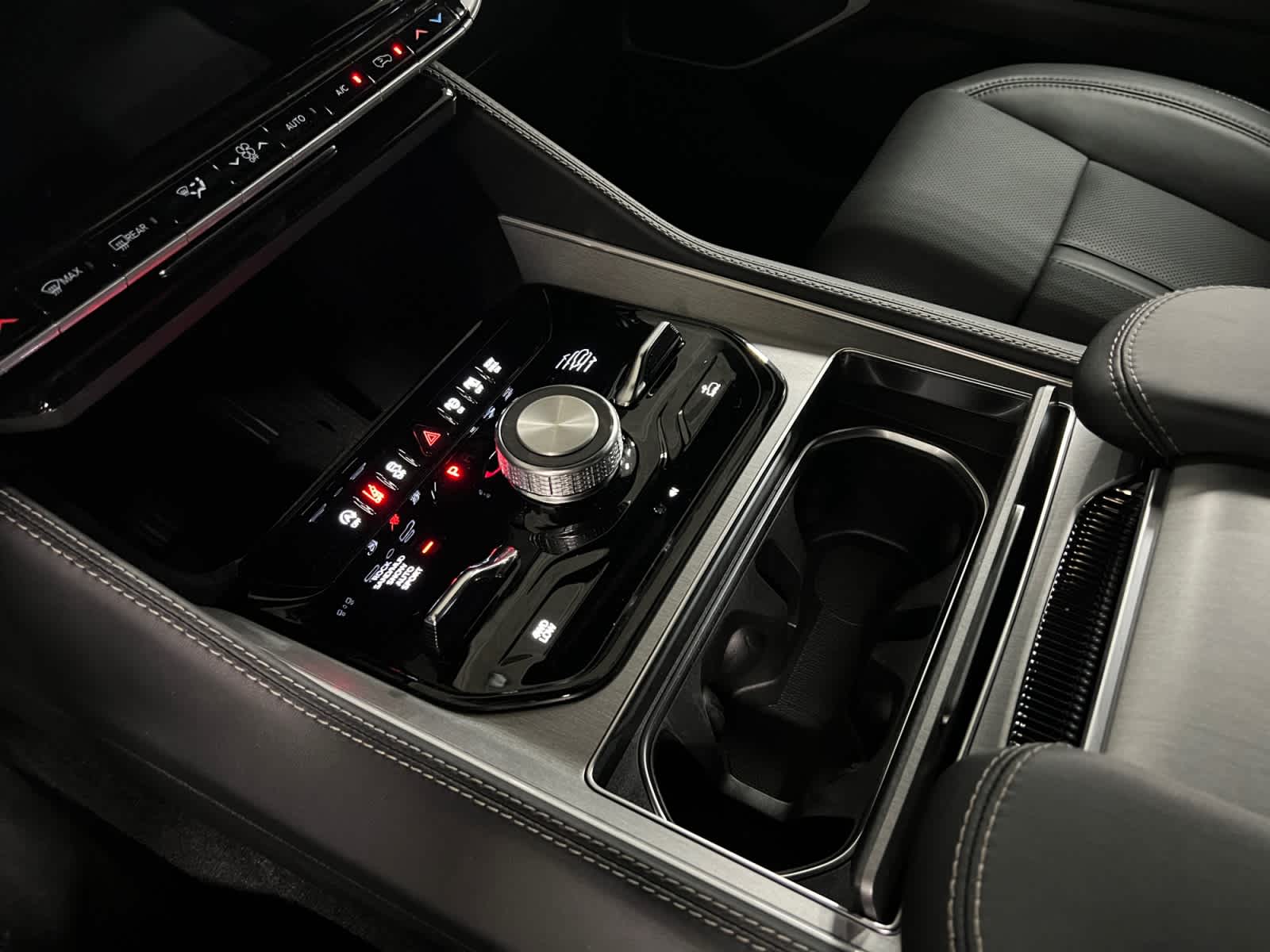 new 2026 Jeep Grand Wagoneer car, priced at $72,080