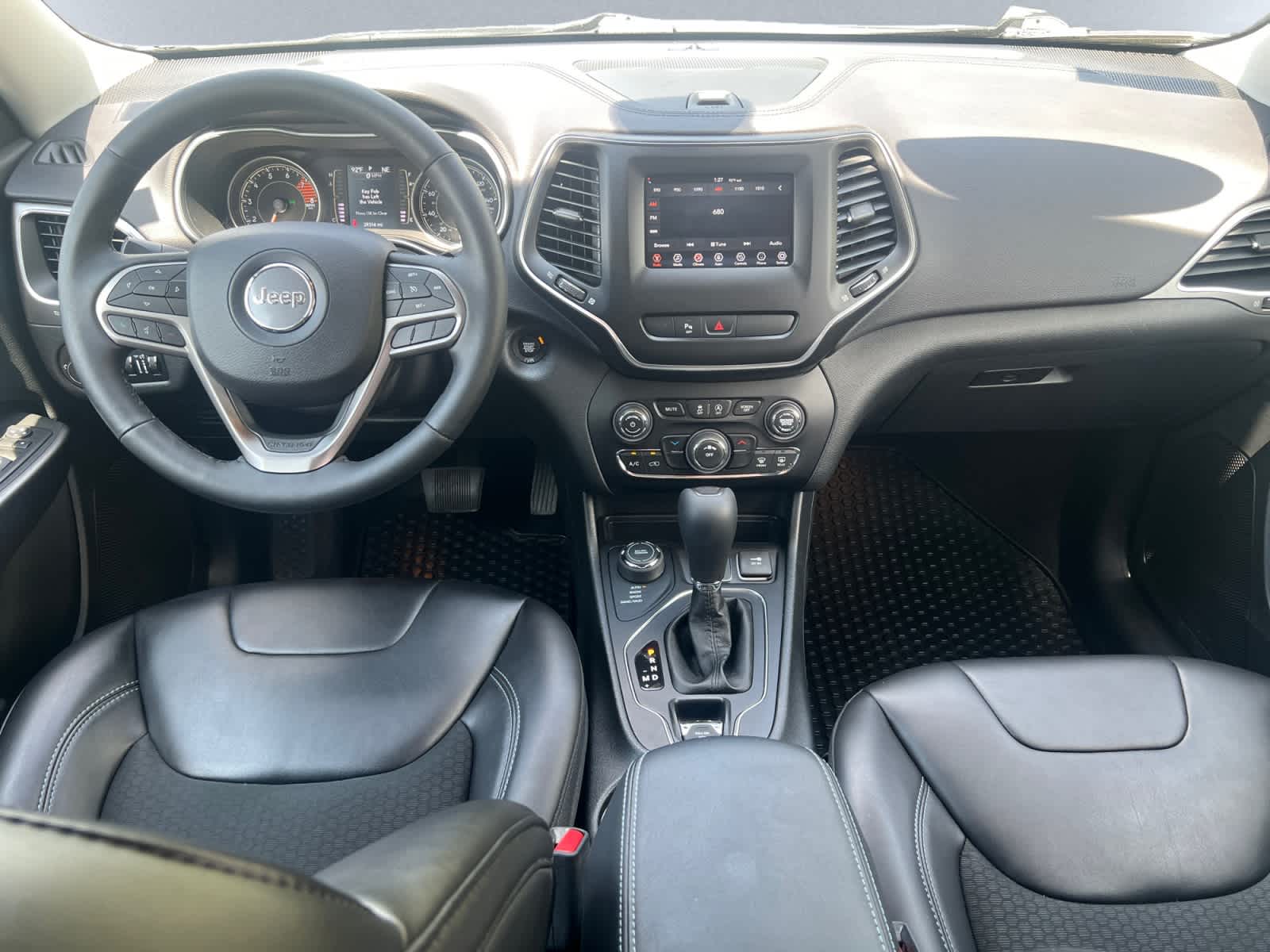 used 2019 Jeep Cherokee car, priced at $18,997