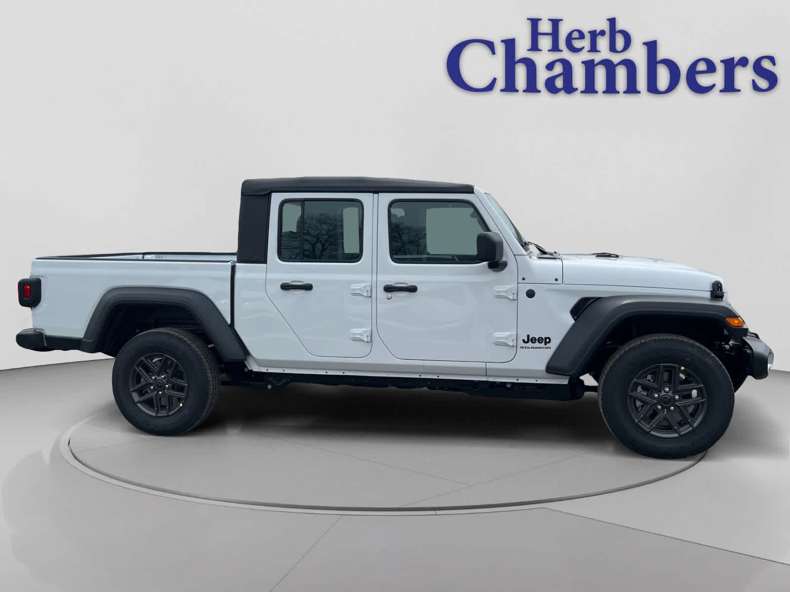 new 2026 Jeep Gladiator car, priced at $41,715