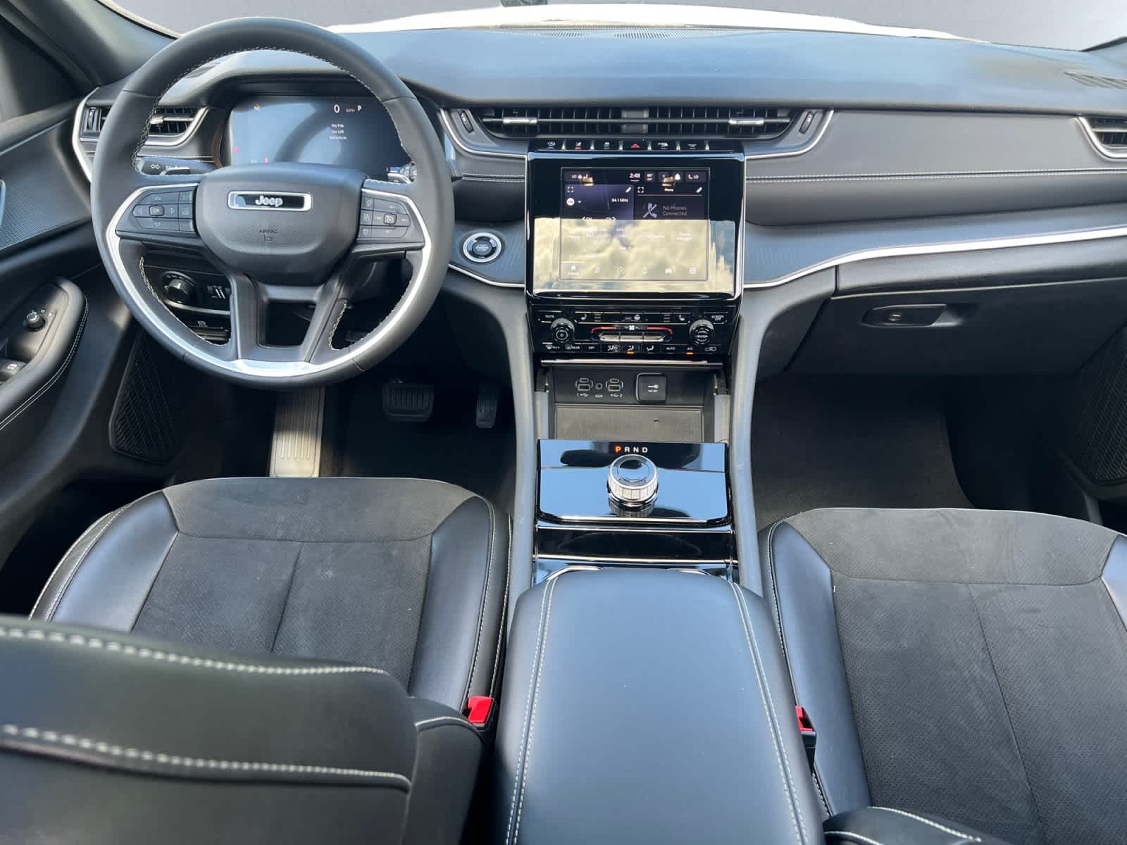 used 2023 Jeep Grand Cherokee car, priced at $34,297