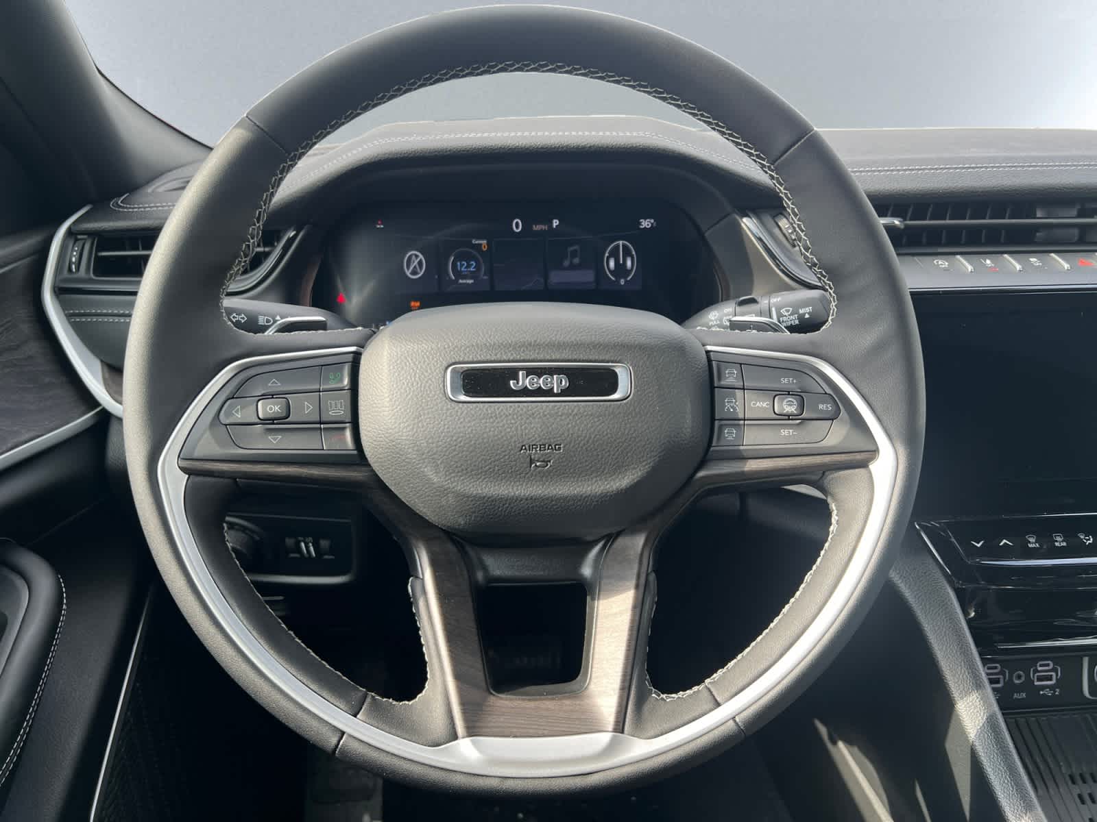 new 2026 Jeep Grand Cherokee car, priced at $55,625