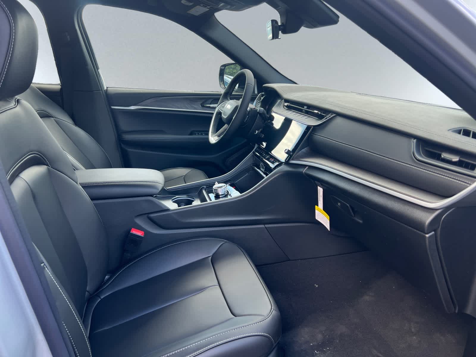 new 2026 Jeep Grand Cherokee car, priced at $45,960