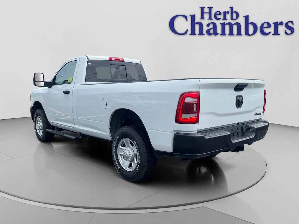 New 2024 Ram 3500 TRADESMAN REGULAR CAB 4X4 8' BOX Pickup