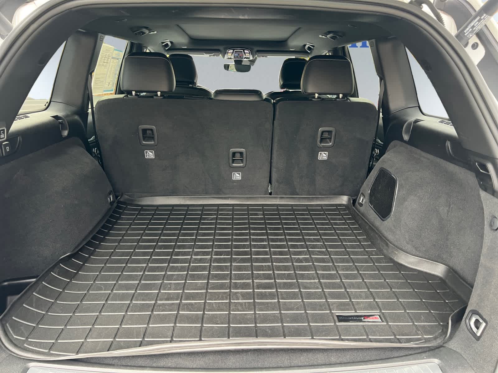 2023 Jeep Grand Cherokee Overland photo 3