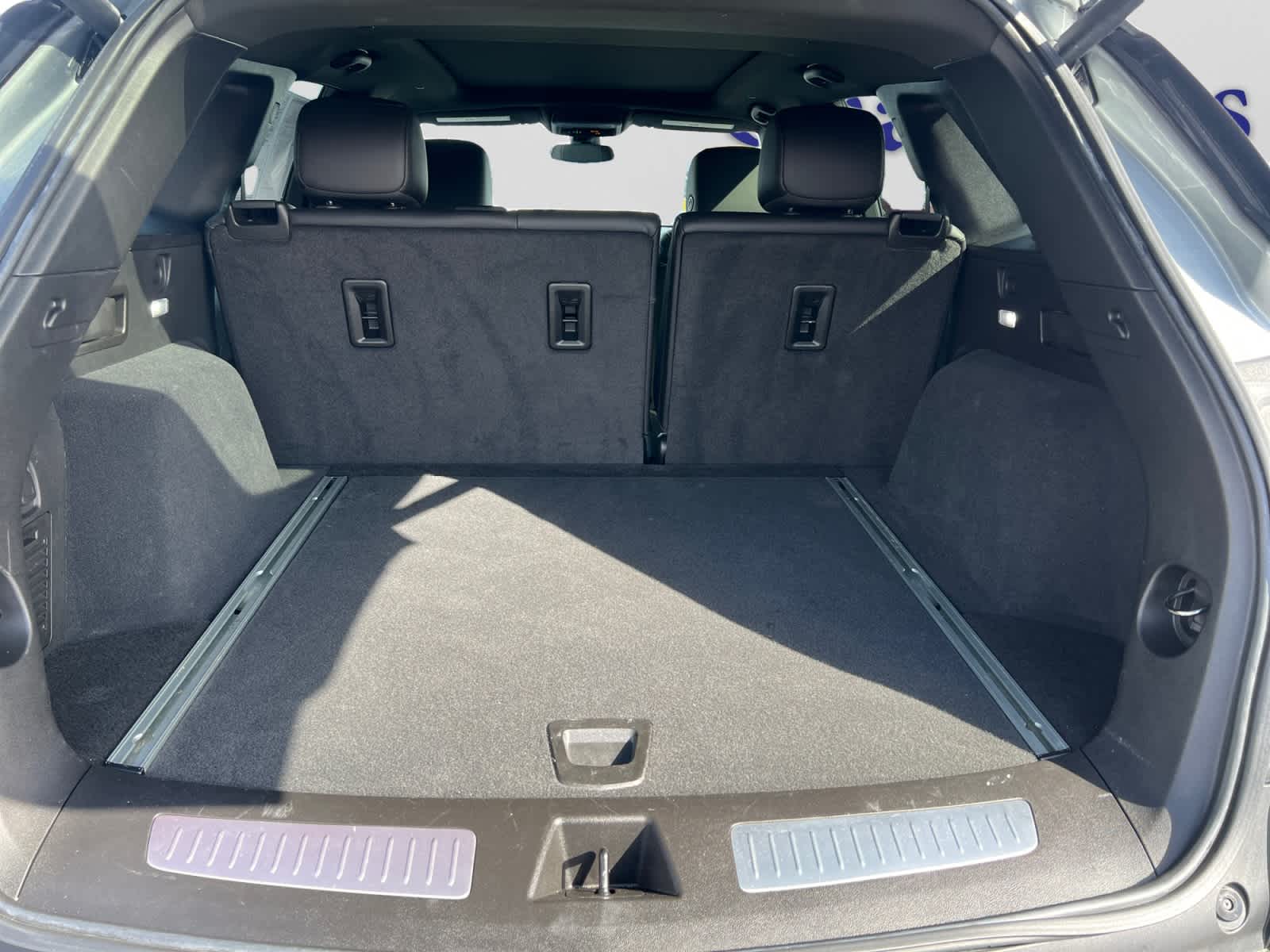 used 2023 Cadillac XT5 car, priced at $32,497