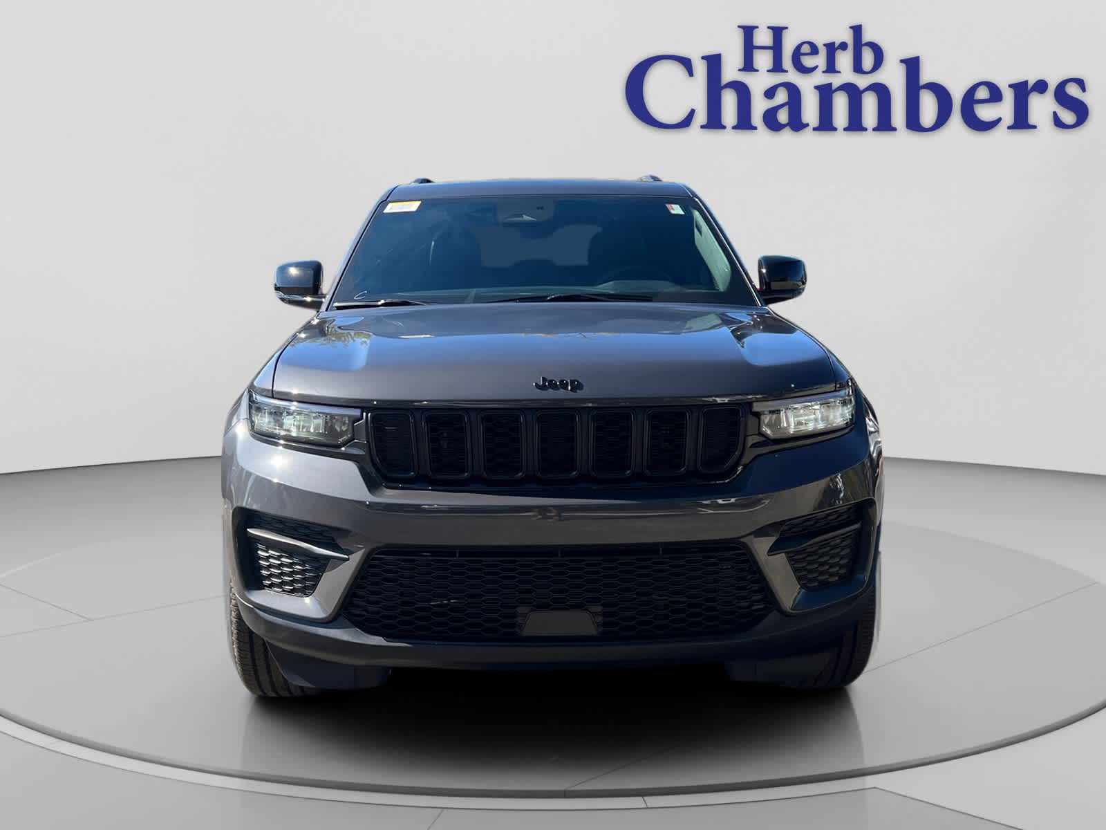 new 2025 Jeep Grand Cherokee car, priced at $45,770