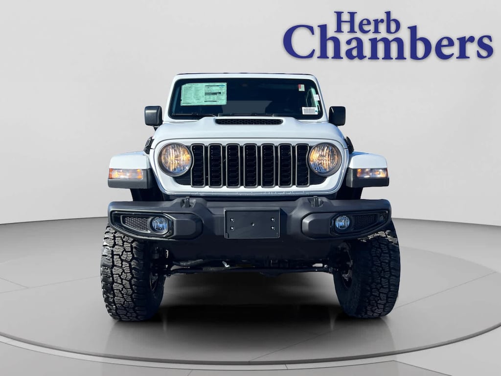 New 2025 Jeep Gladiator SPORT S 4X4 Pickup