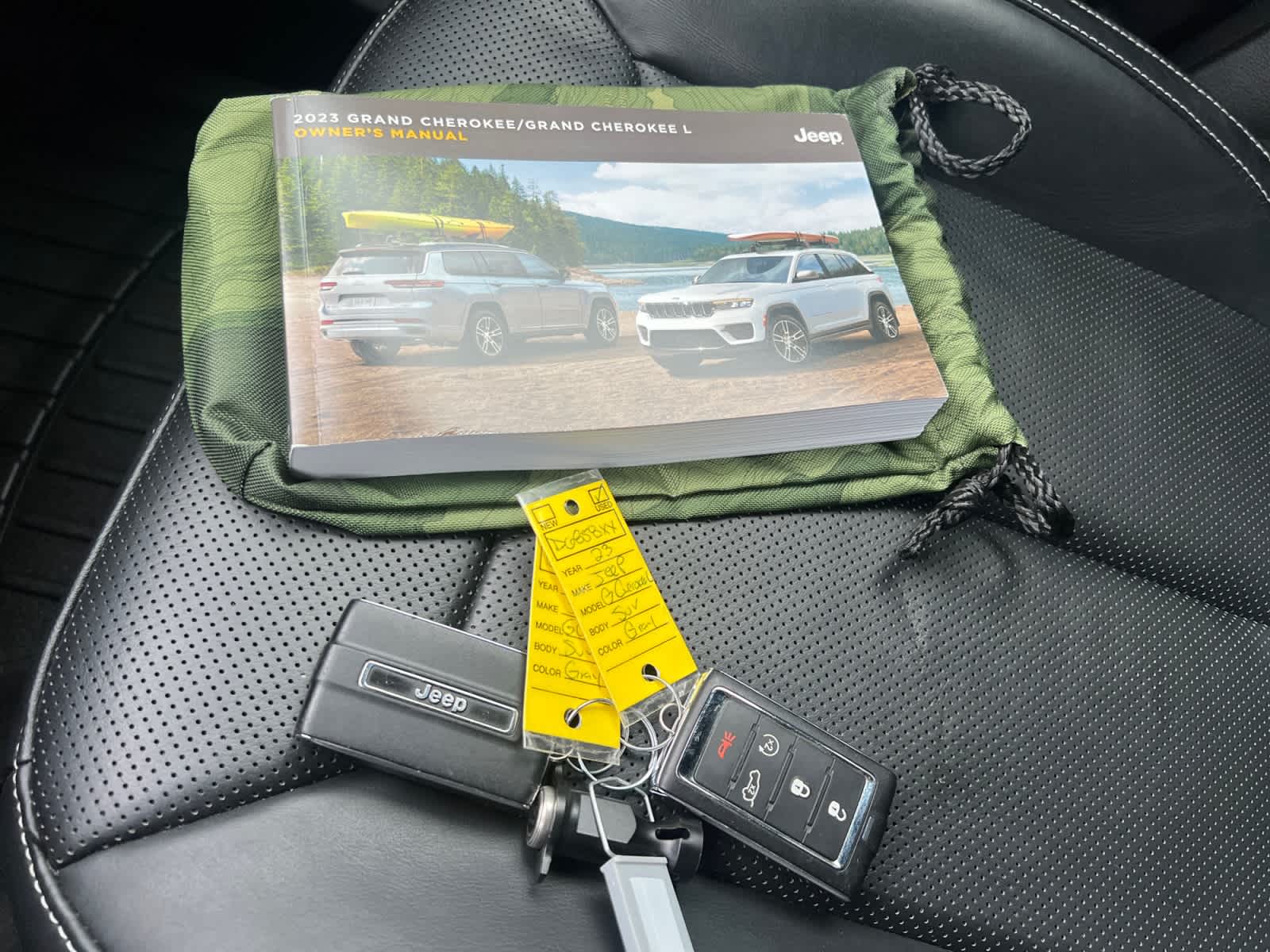 used 2023 Jeep Grand Cherokee car, priced at $38,997