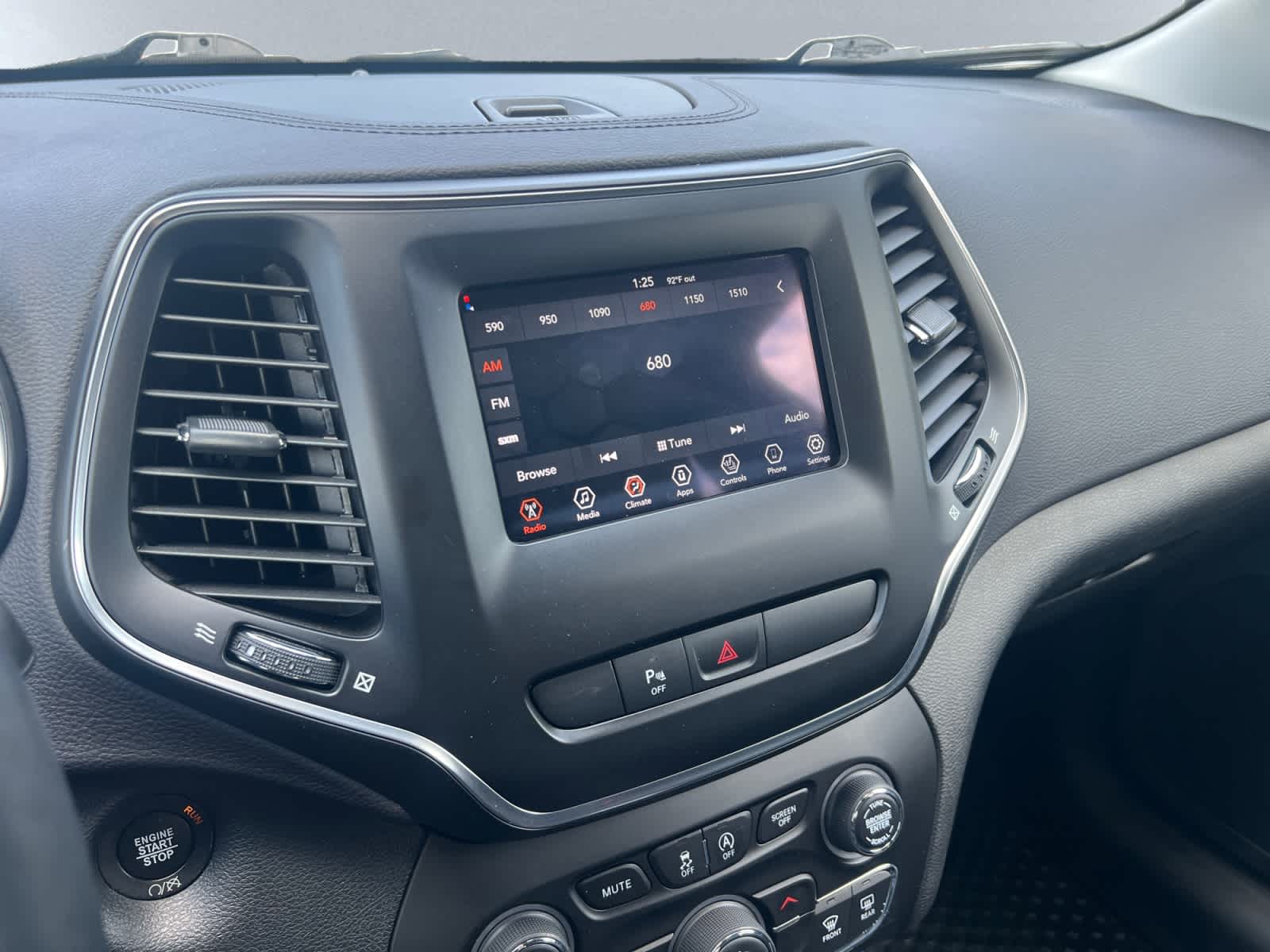 used 2019 Jeep Cherokee car, priced at $18,997