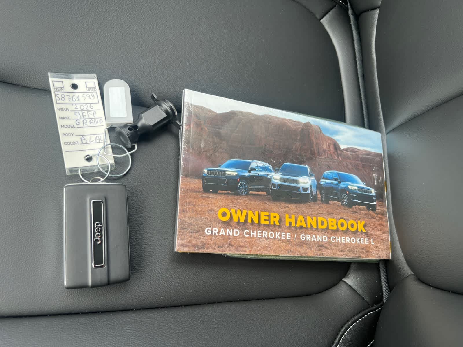 new 2025 Jeep Grand Cherokee car, priced at $48,405