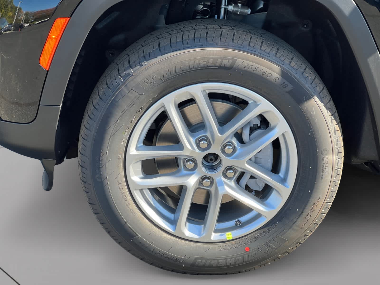 new 2025 Jeep Grand Cherokee car, priced at $38,775