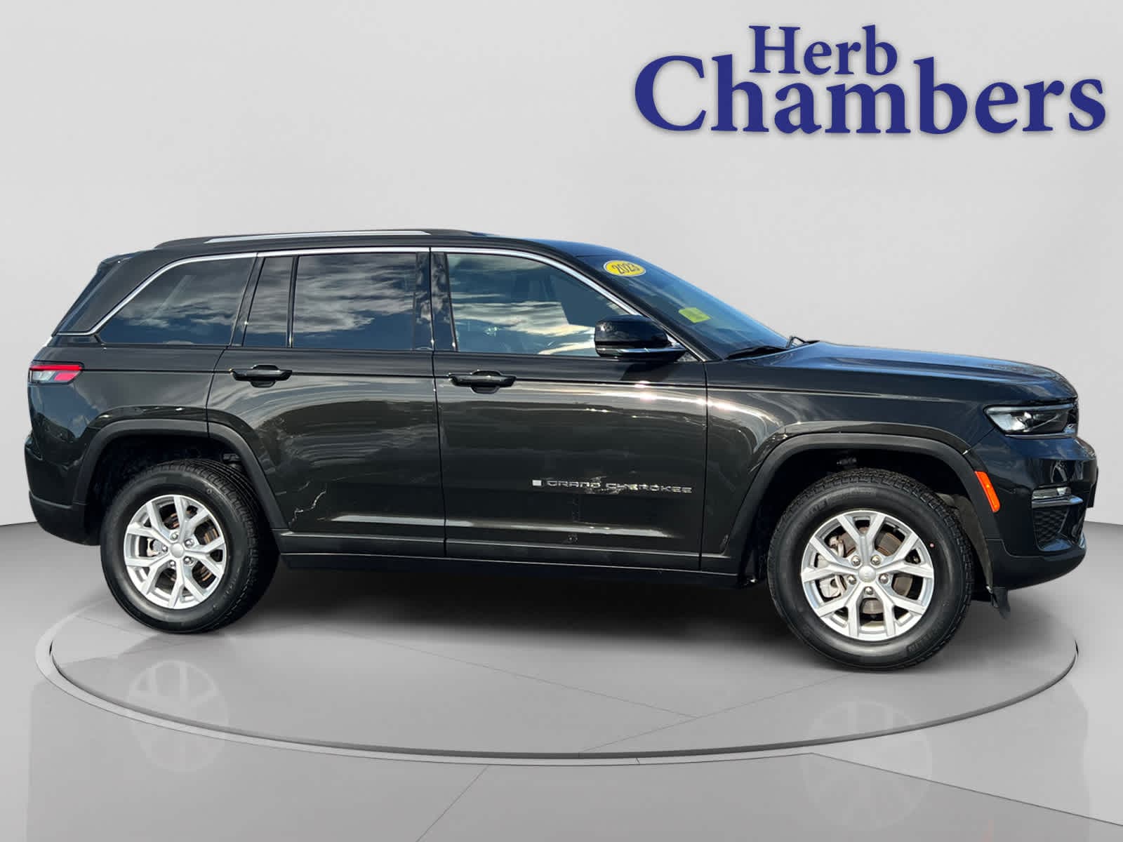used 2023 Jeep Grand Cherokee car, priced at $36,397