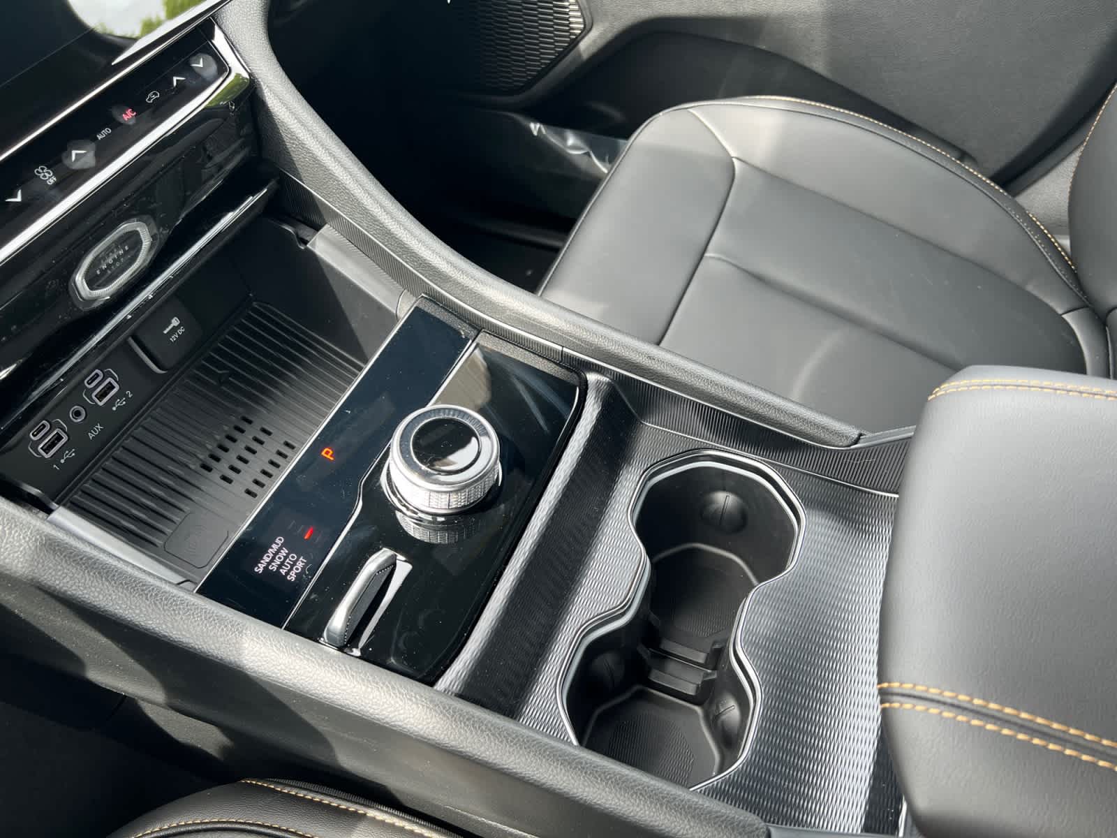 new 2026 Jeep Grand Cherokee car, priced at $51,685