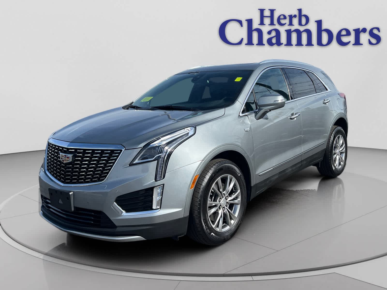 used 2023 Cadillac XT5 car, priced at $32,497