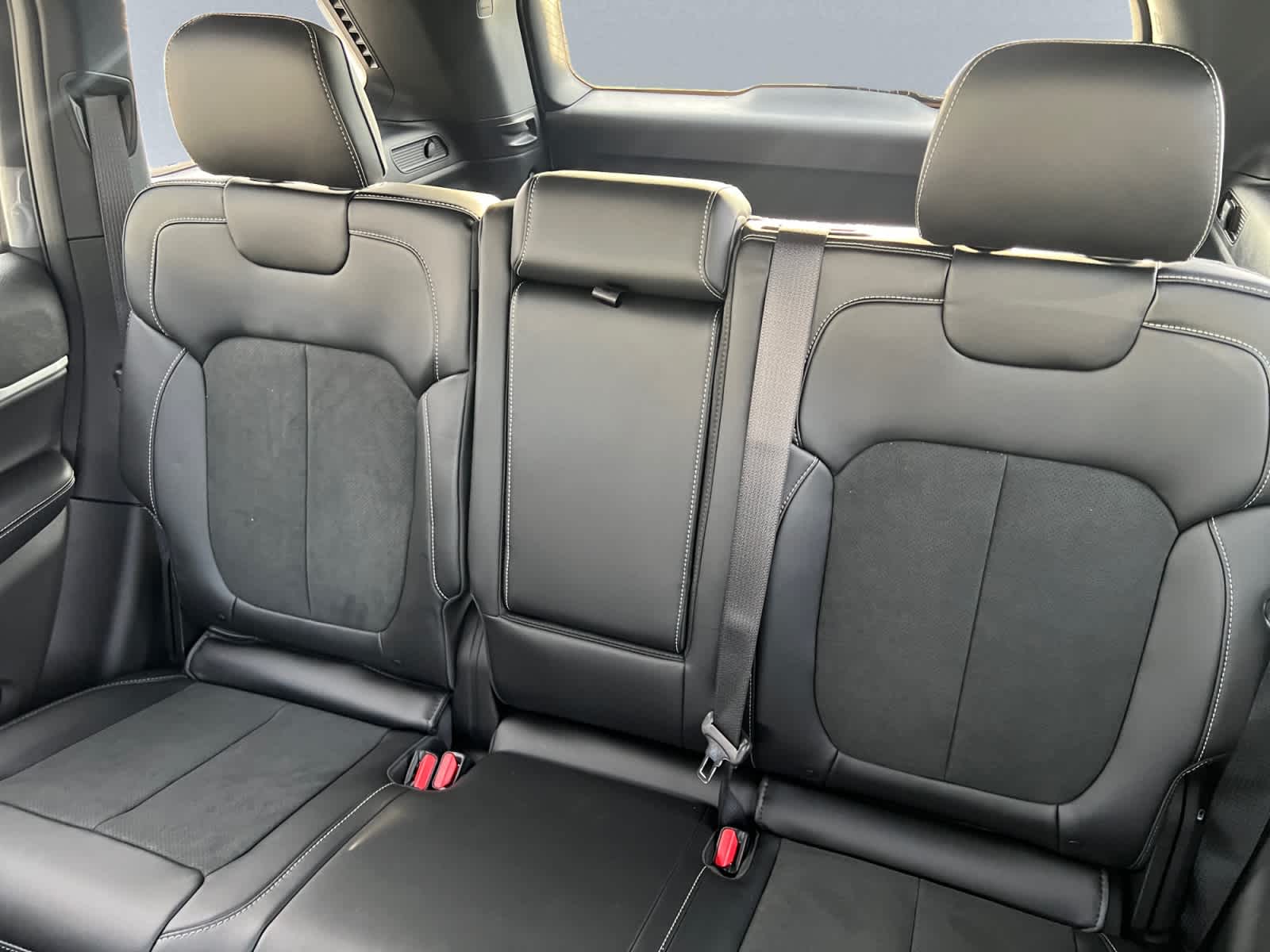 new 2026 Jeep Grand Cherokee car, priced at $48,750