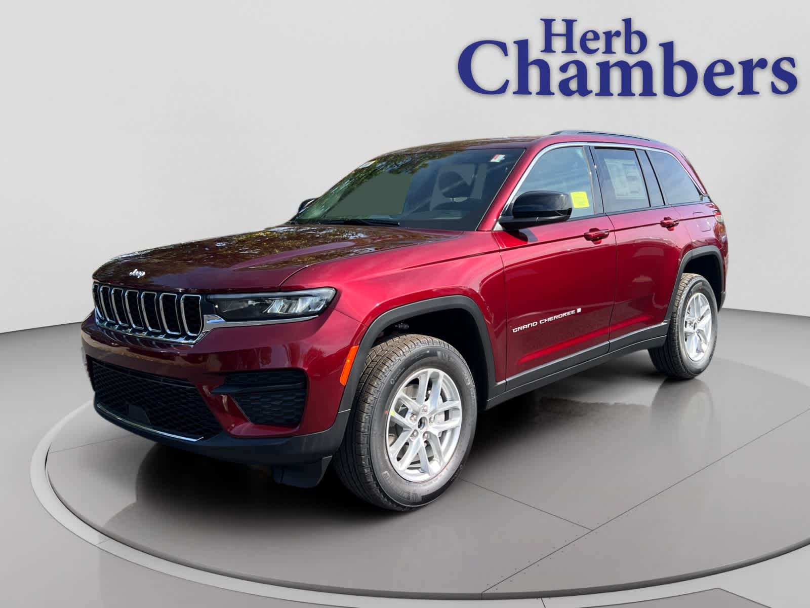 new 2025 Jeep Grand Cherokee car, priced at $38,775