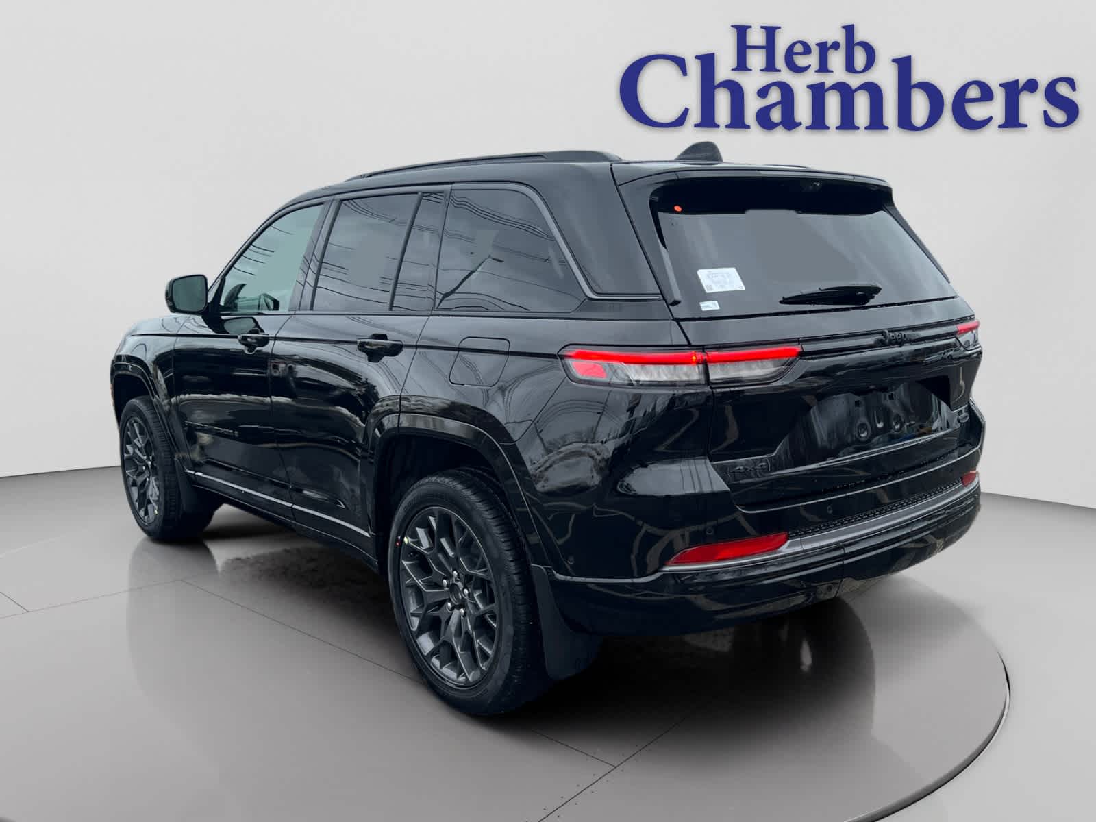 new 2026 Jeep Grand Cherokee car, priced at $68,330