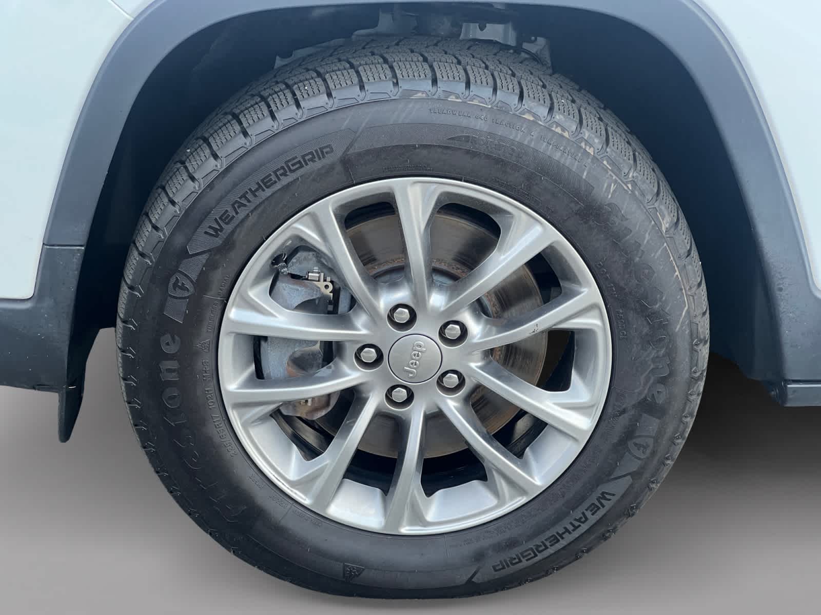 used 2019 Jeep Cherokee car, priced at $18,997