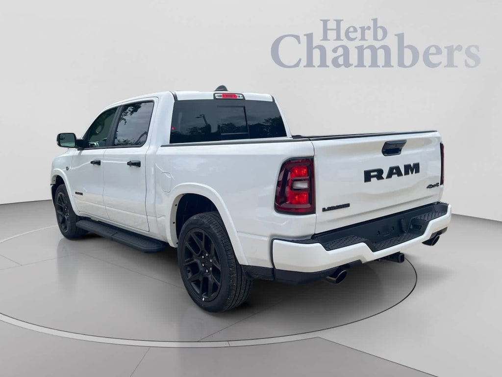 New 2026 Ram 1500 LARAMIE CREW CAB 4X4 5'7 BOX Pickup