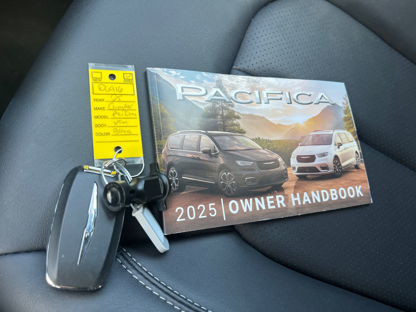 used 2025 Chrysler Pacifica car, priced at $34,197
