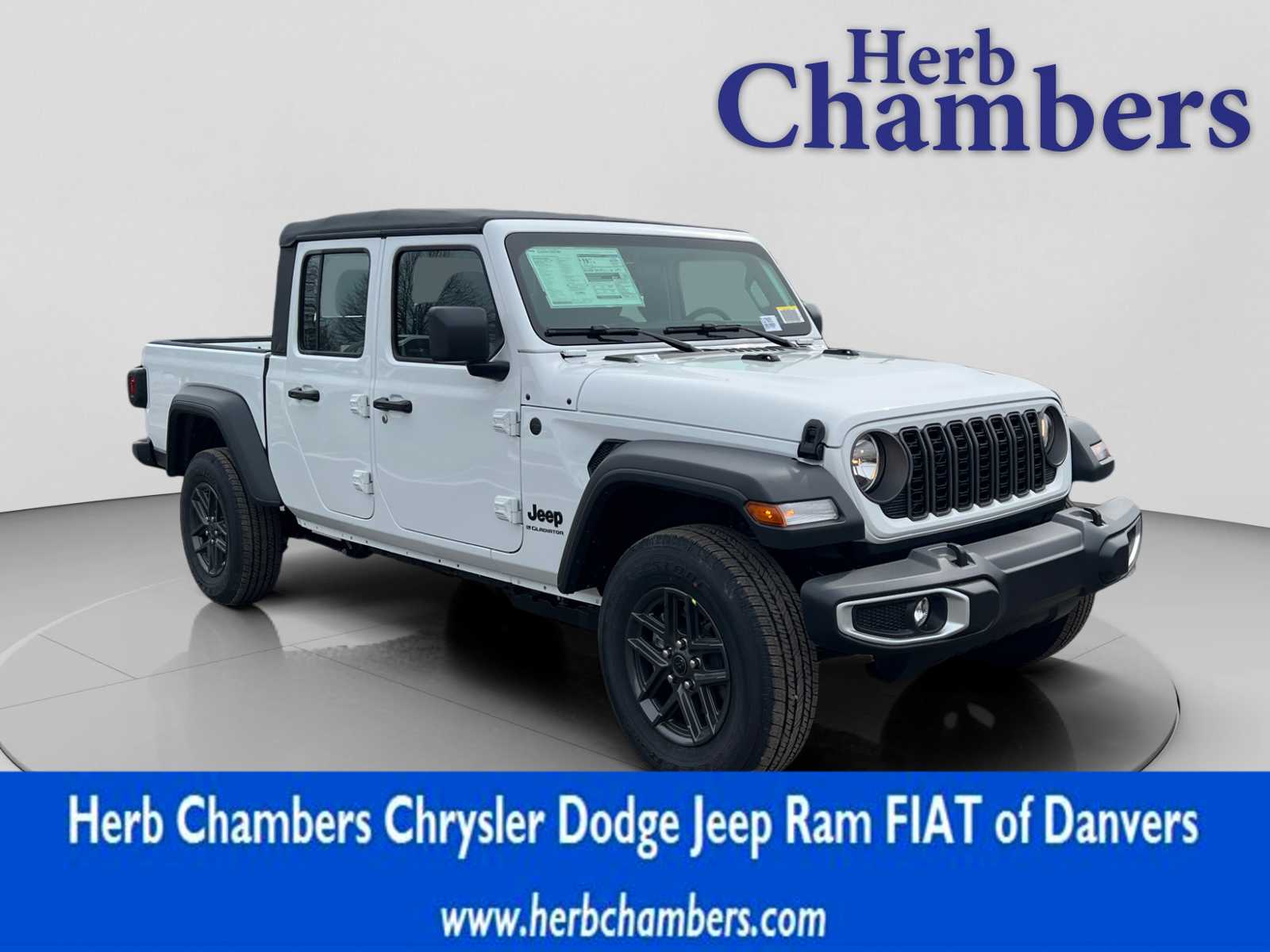 new 2026 Jeep Gladiator car, priced at $41,715