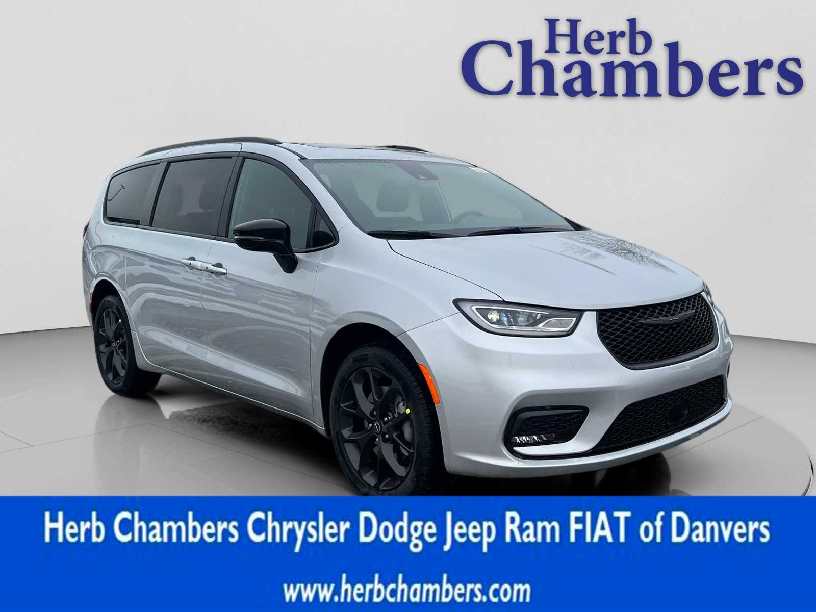 new 2026 Chrysler Pacifica car, priced at $53,845