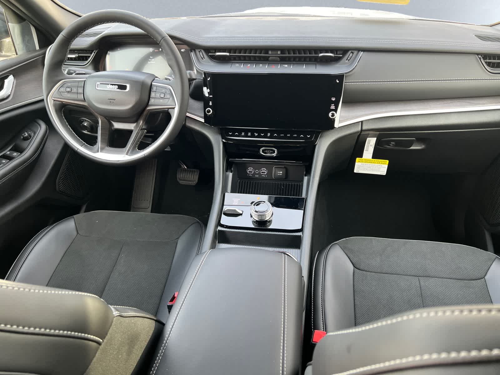 new 2026 Jeep Grand Cherokee car, priced at $48,750