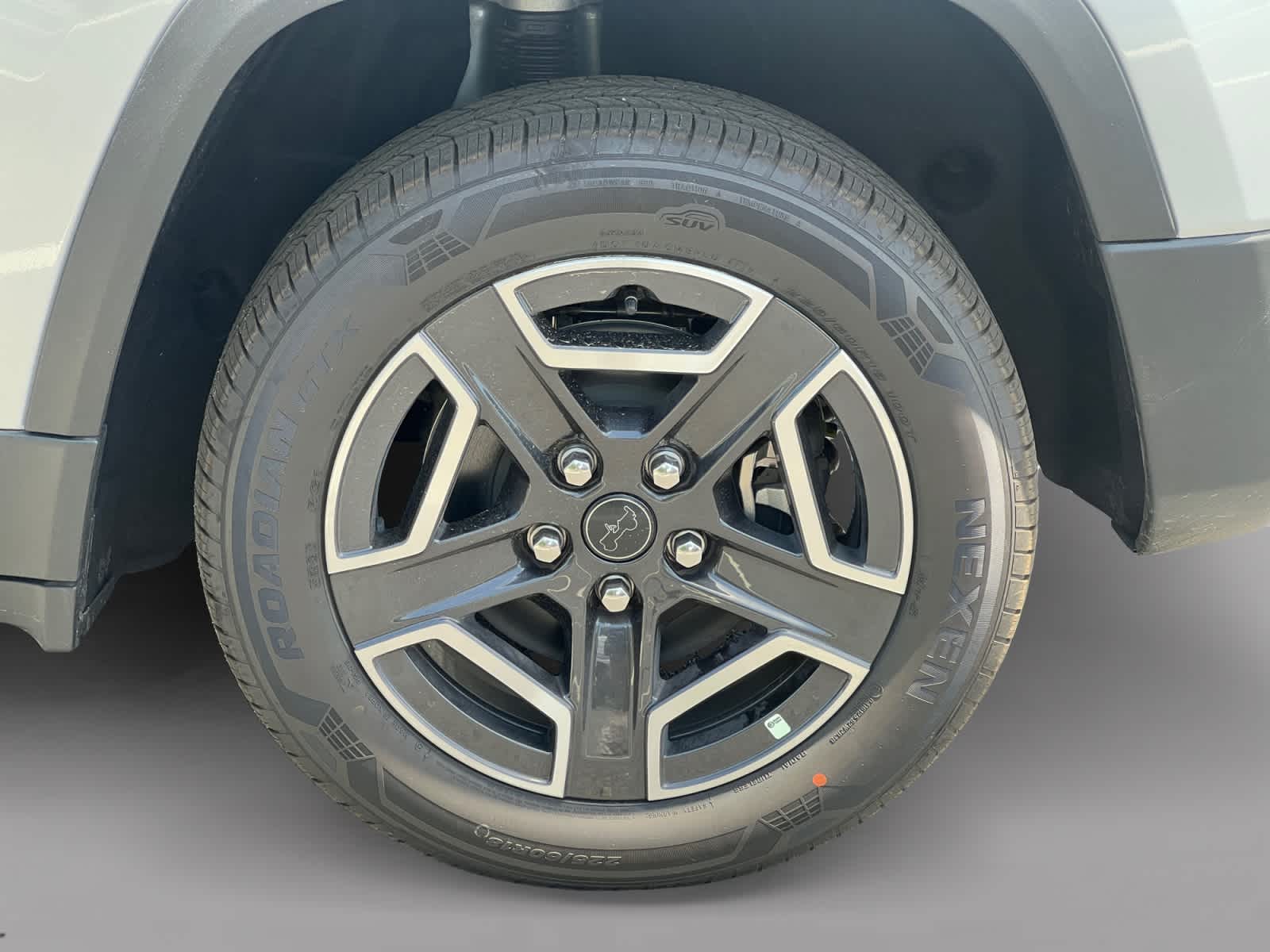 new 2026 Jeep Cherokee car, priced at $44,410