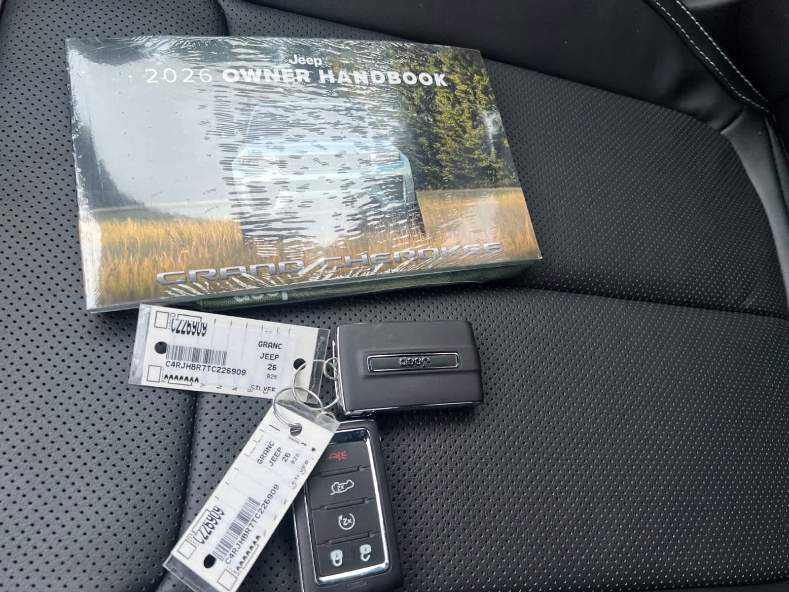 new 2026 Jeep Grand Cherokee car, priced at $54,225