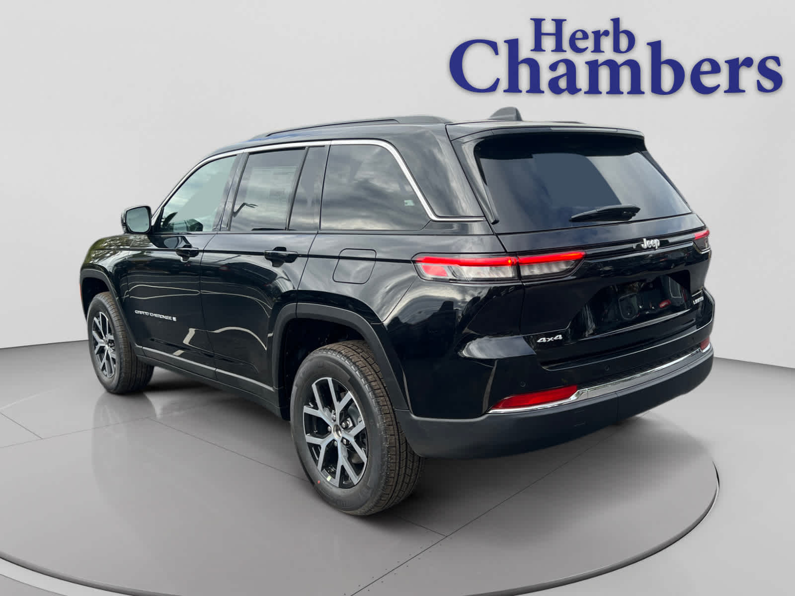 new 2025 Jeep Grand Cherokee car, priced at $48,405