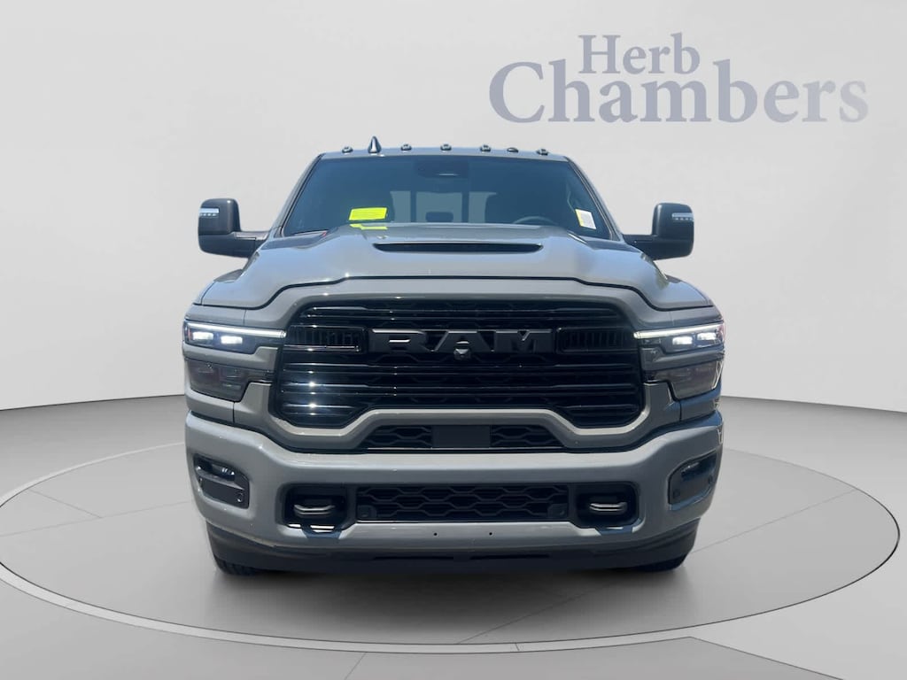 New 2026 Ram 3500 LARAMIE CREW CAB 4X4 8' BOX Pickup