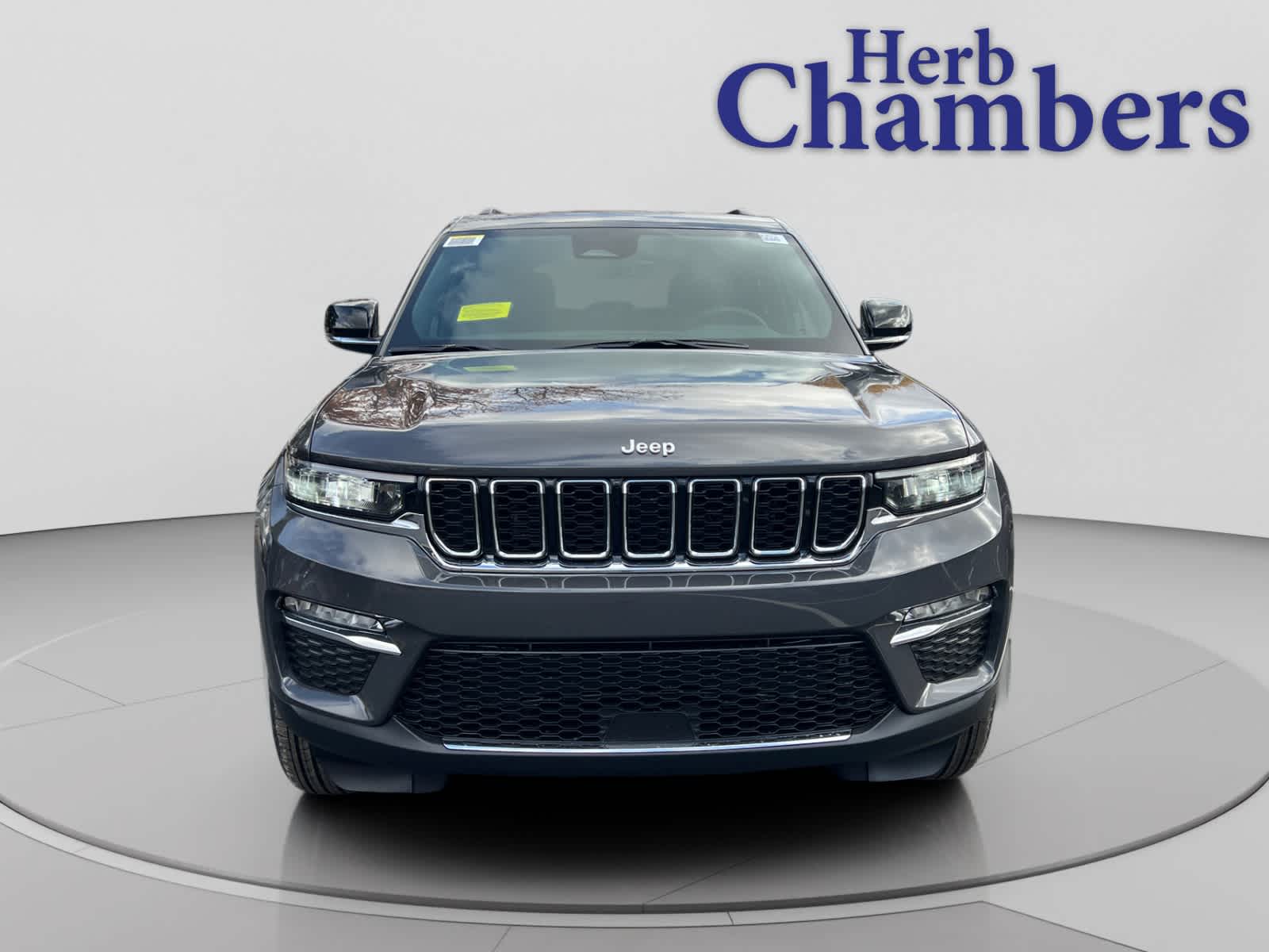new 2025 Jeep Grand Cherokee car, priced at $47,405