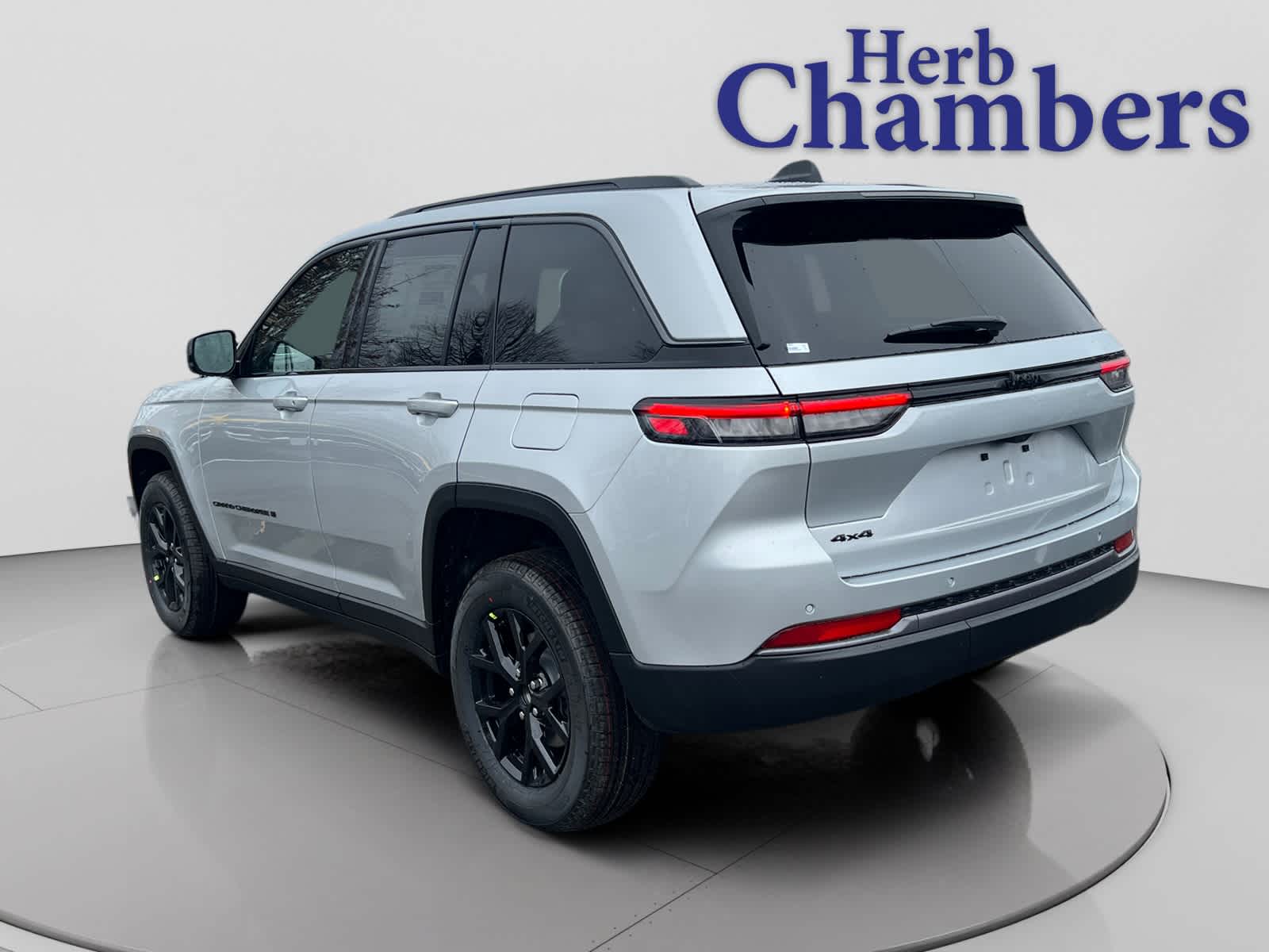 new 2026 Jeep Grand Cherokee car, priced at $48,170