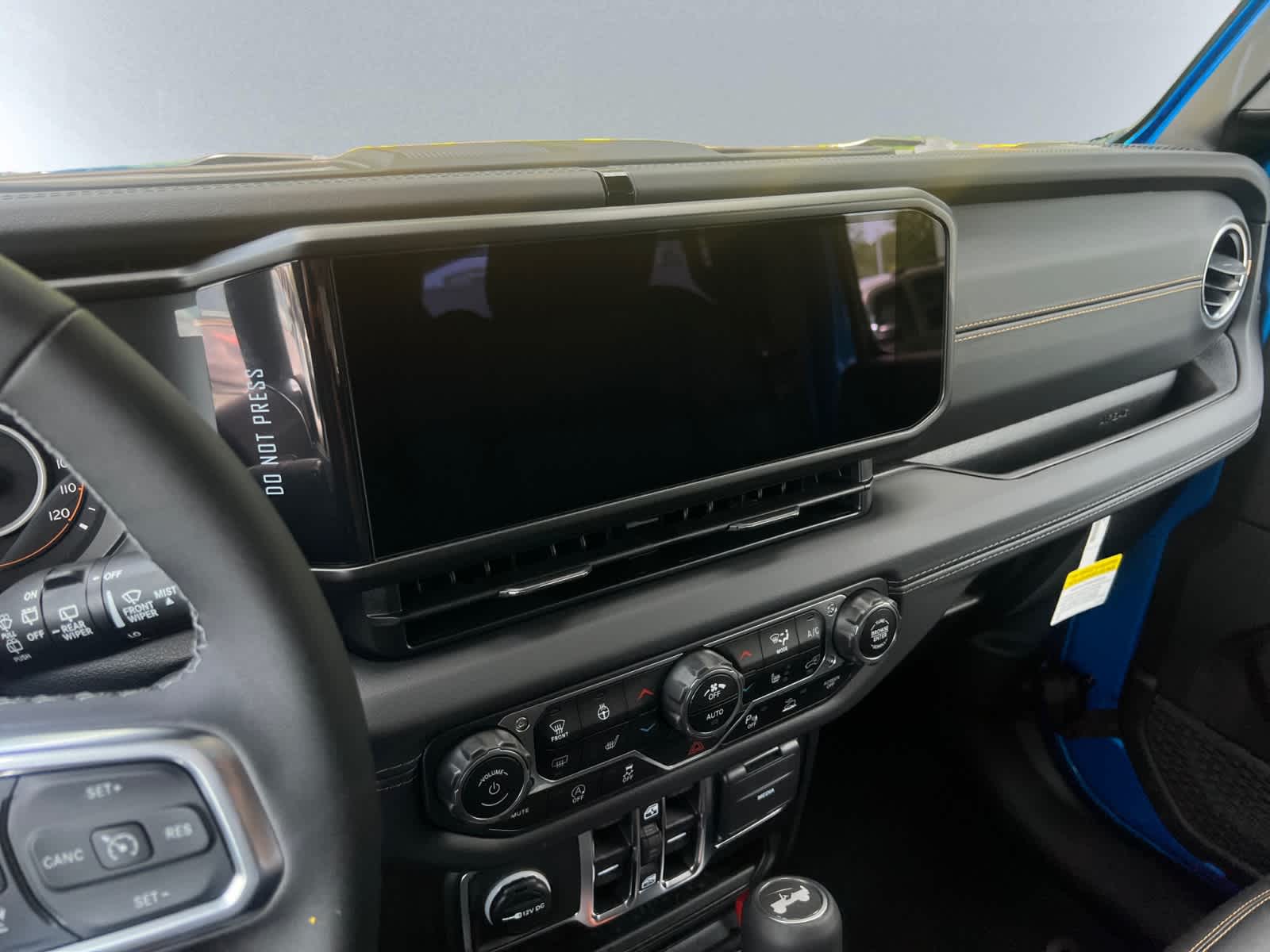 new 2025 Jeep Wrangler car, priced at $58,115