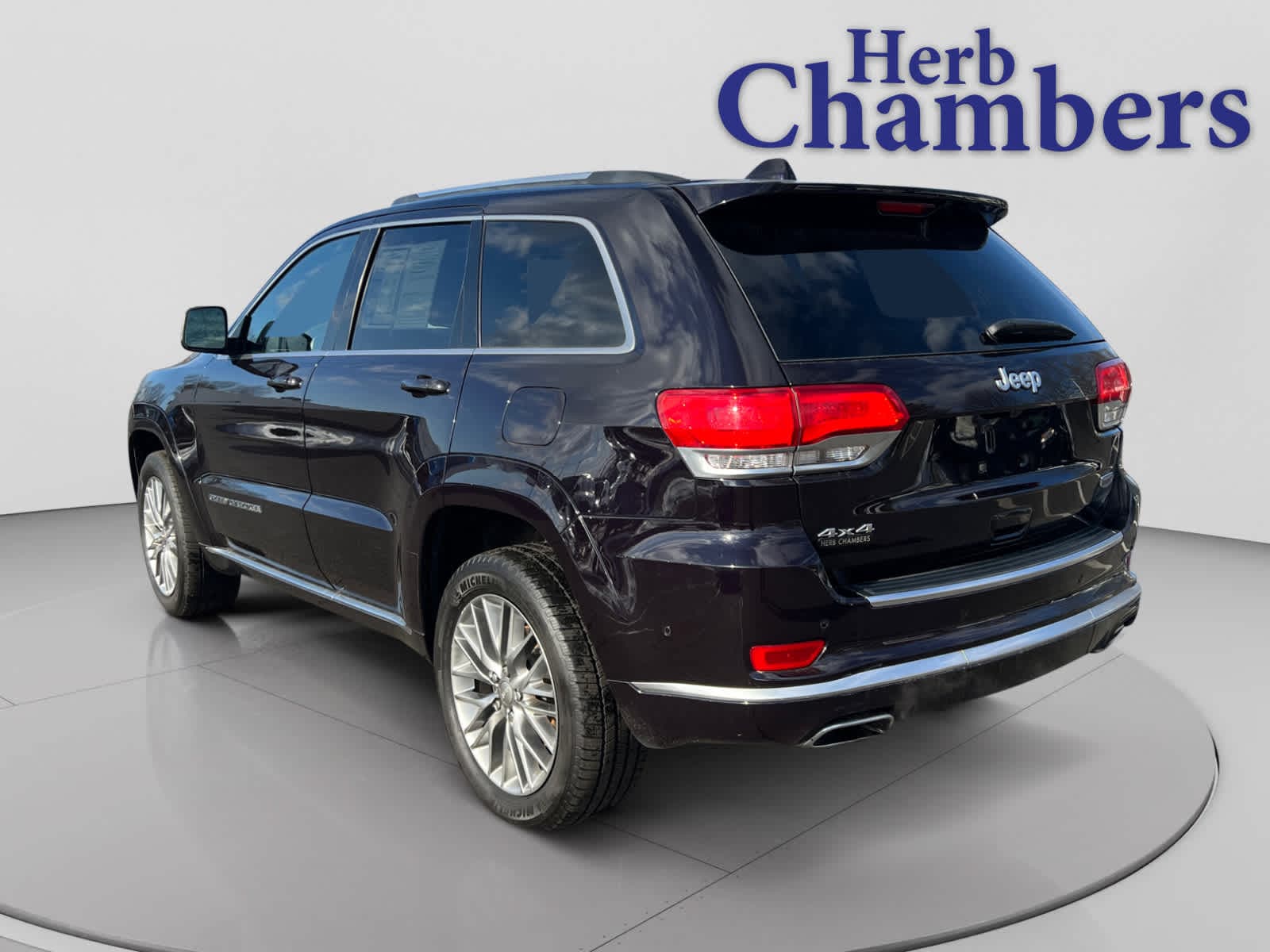used 2018 Jeep Grand Cherokee car, priced at $21,497