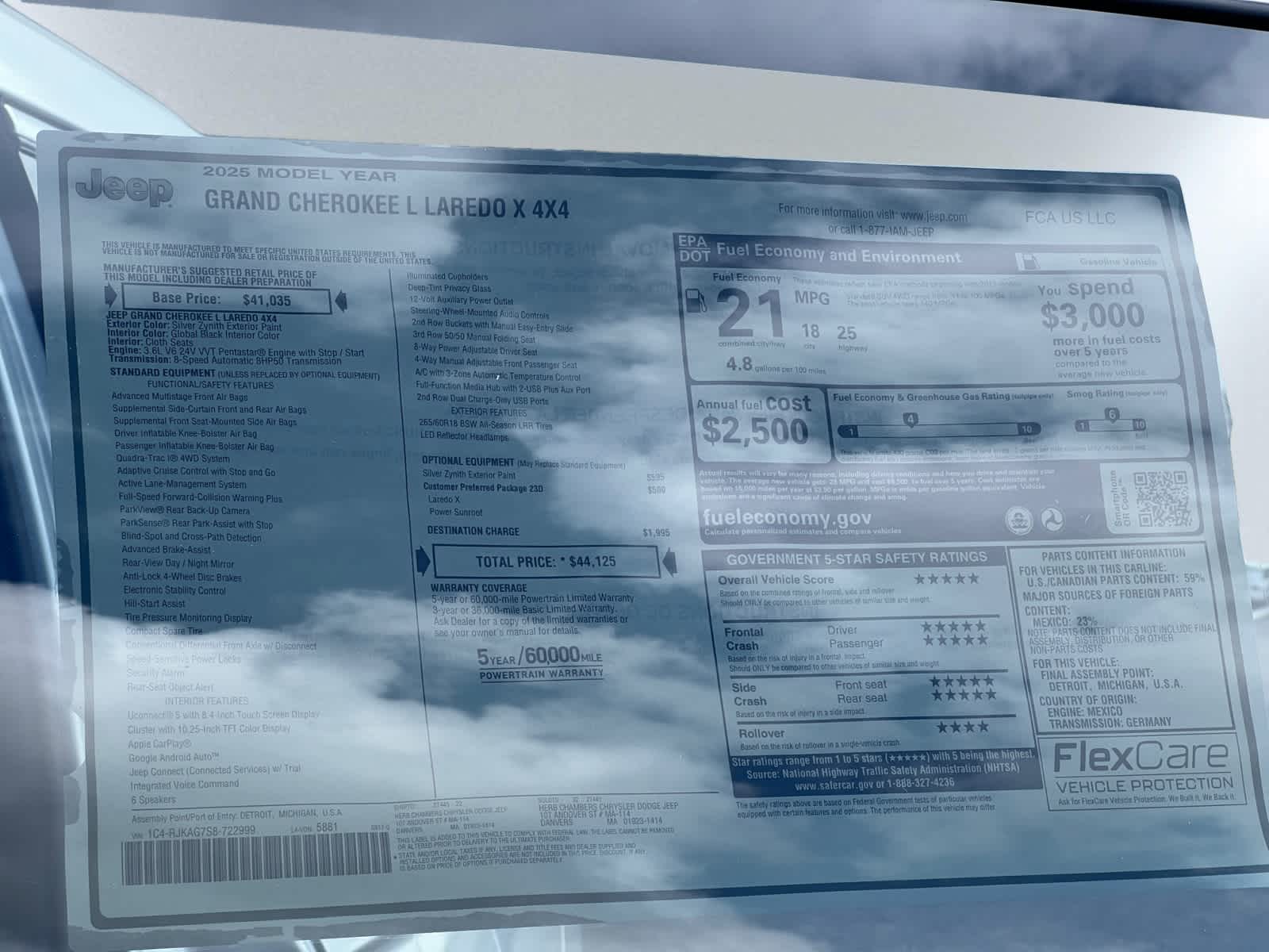 new 2025 Jeep Grand Cherokee car, priced at $40,525