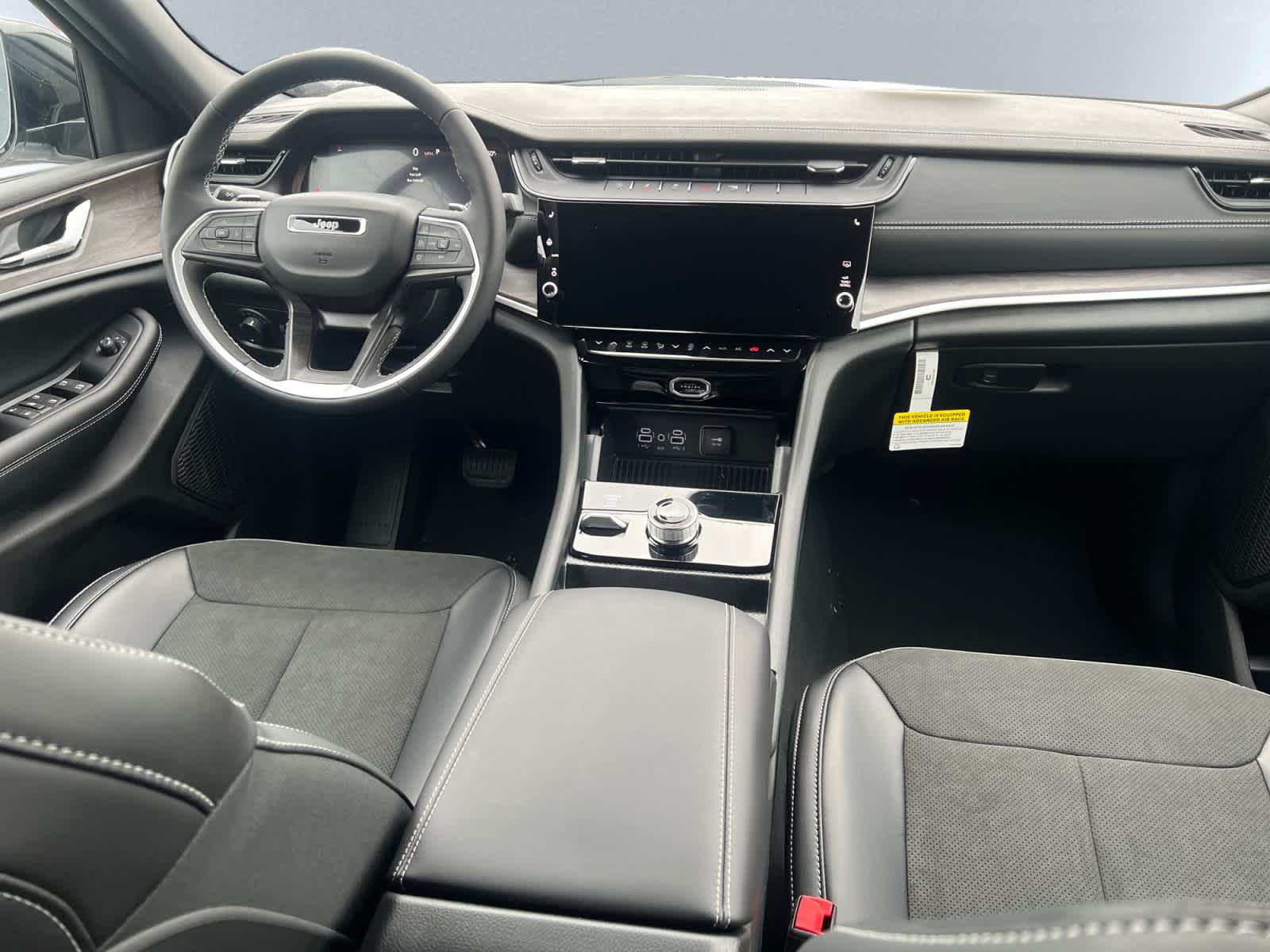 new 2026 Jeep Grand Cherokee car, priced at $48,155