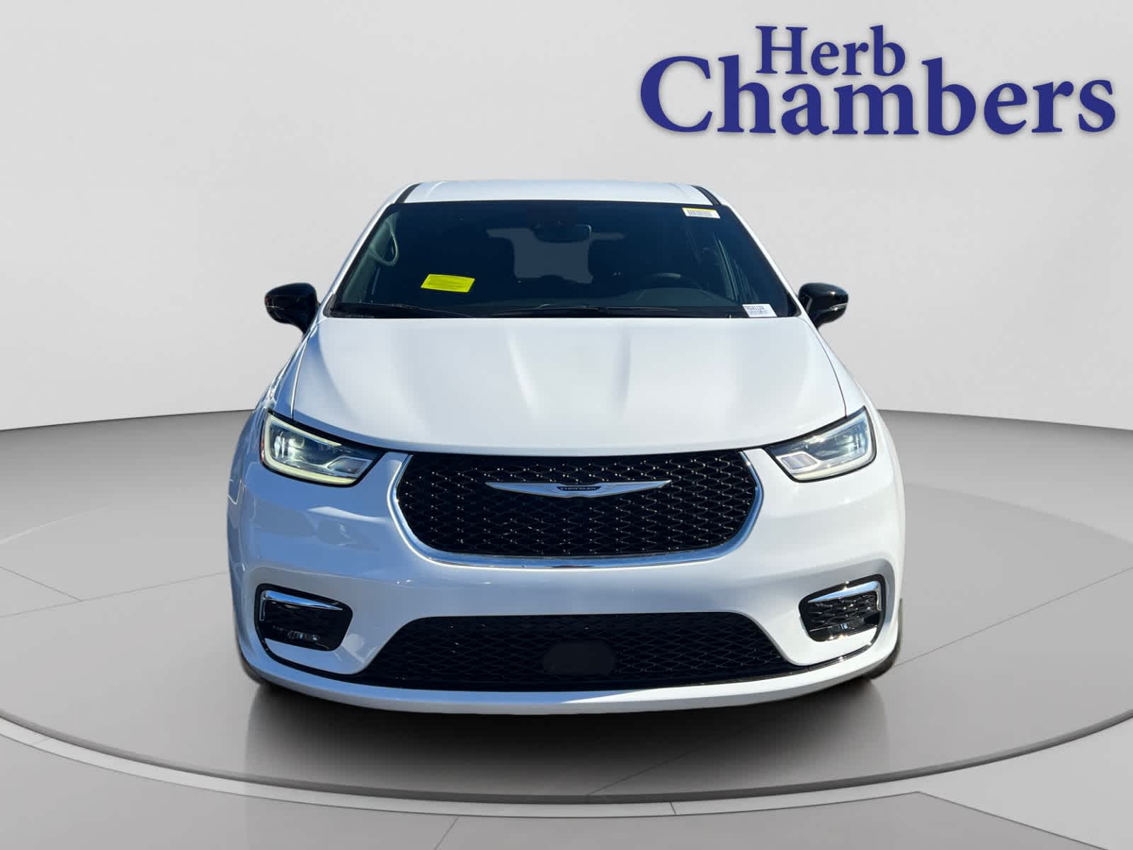 new 2026 Chrysler Pacifica car, priced at $46,665