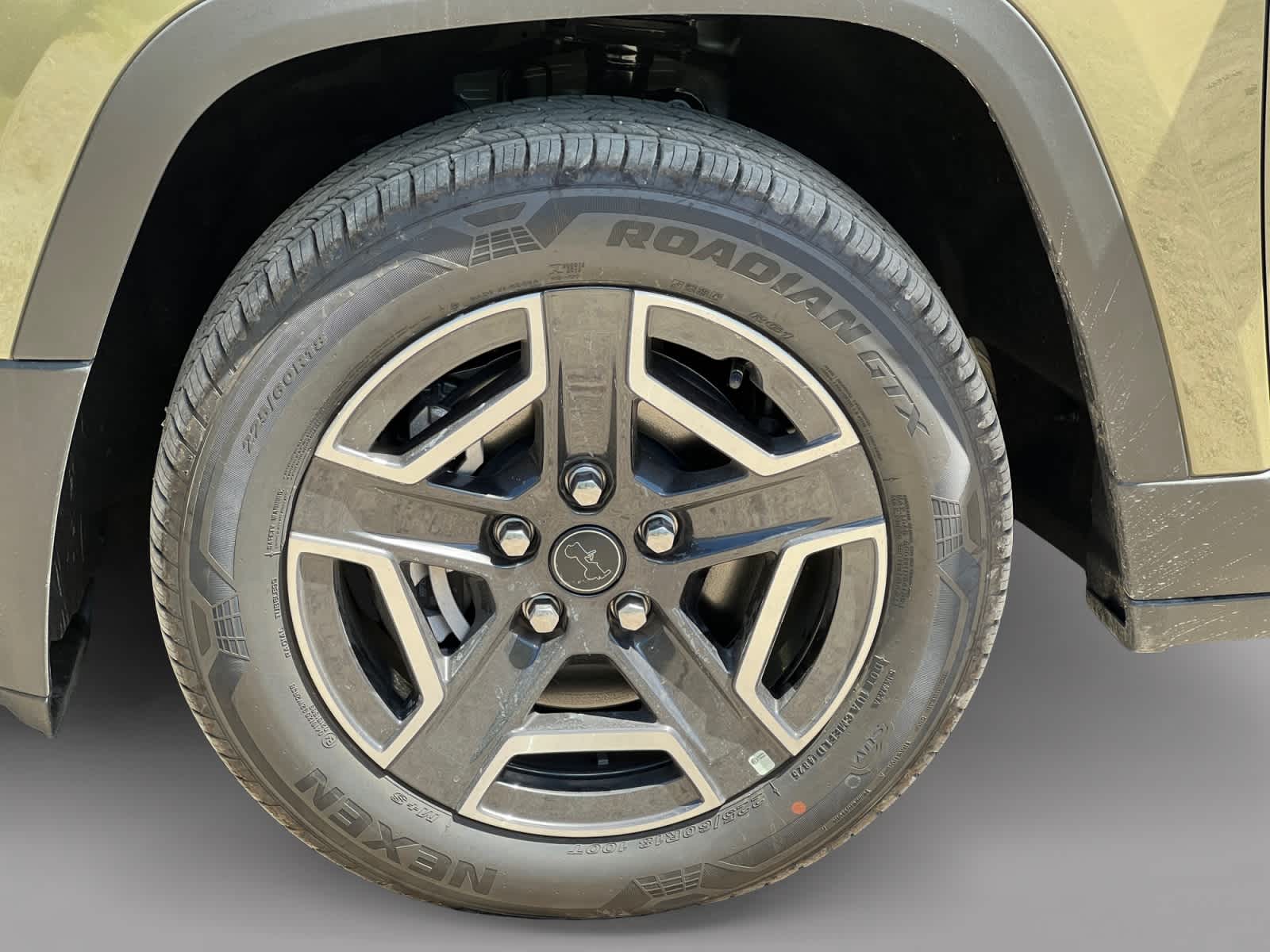 new 2026 Jeep Cherokee car, priced at $44,410