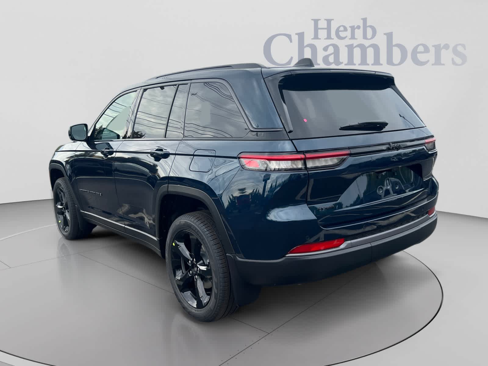 New 2027 Jeep Grand Cherokee LIMITED 4X4 Sport Utility