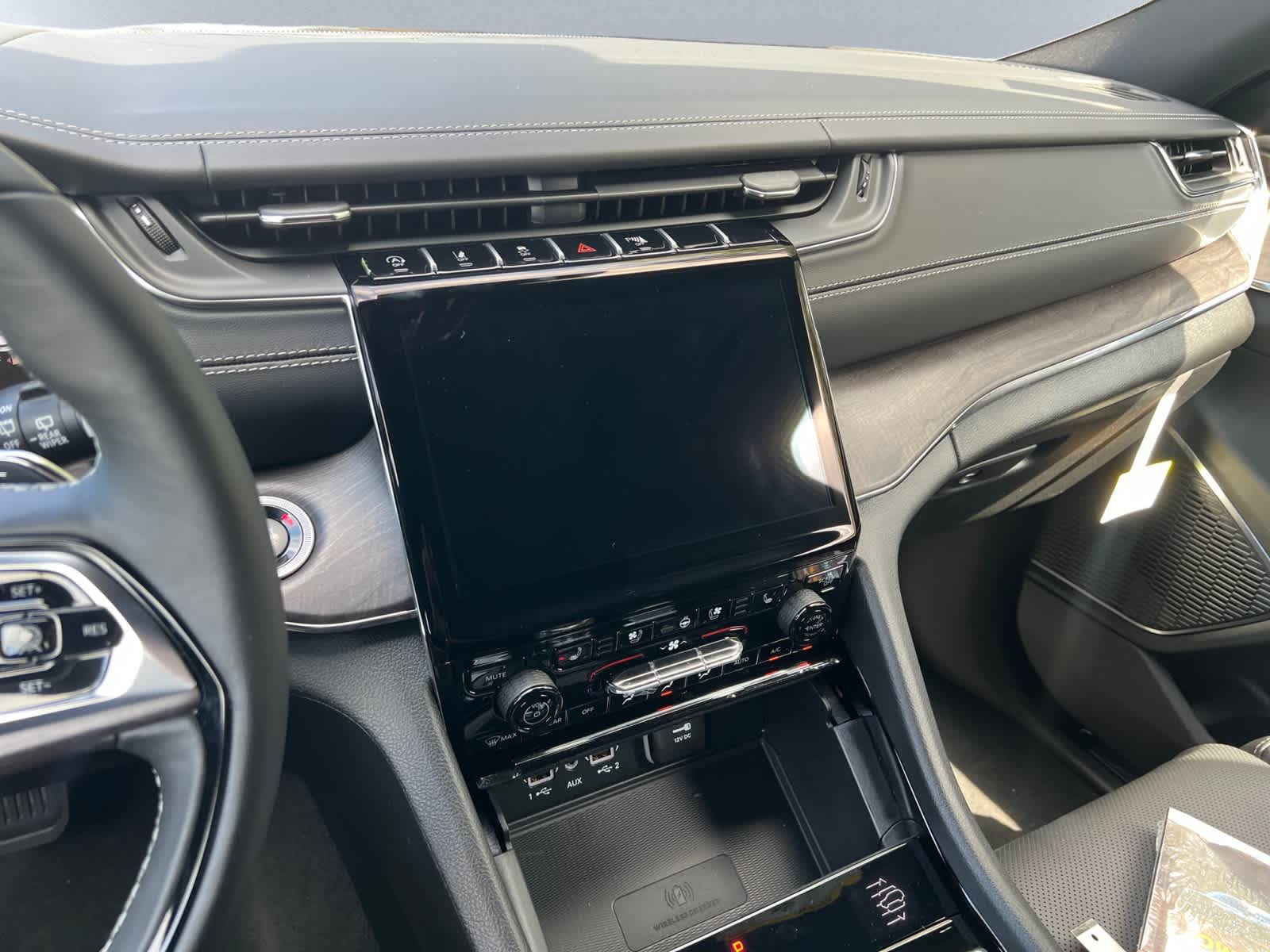 new 2025 Jeep Grand Cherokee car, priced at $66,425