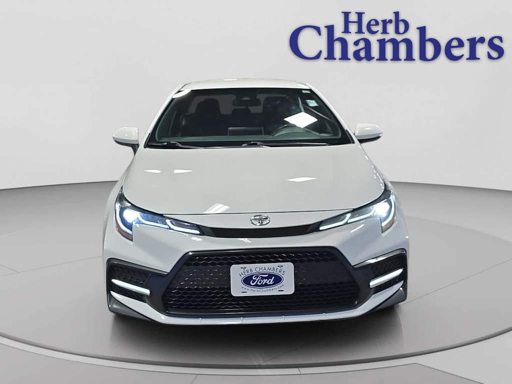Used 2020 Toyota Corolla SE Sedan
