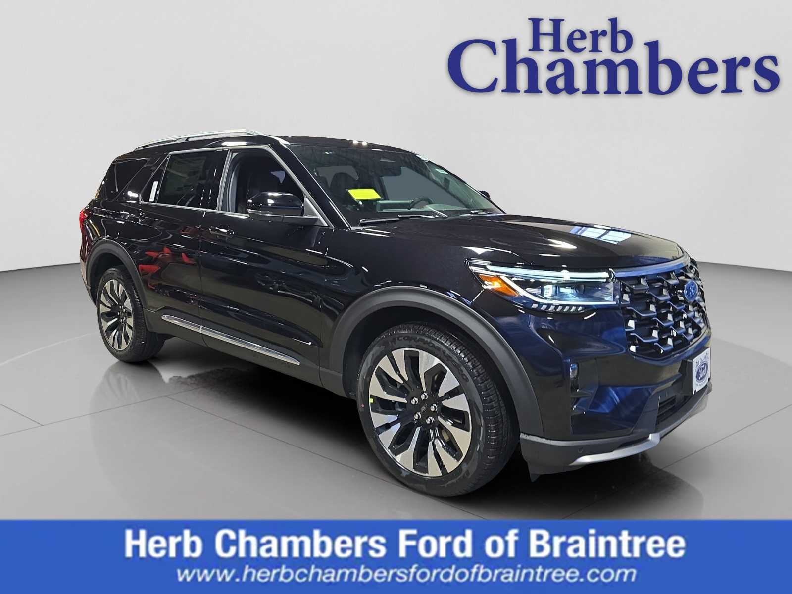 2026 Ford Explorer Platinum's photo