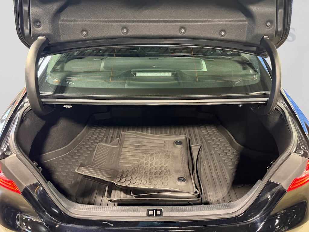 Used 2020 Toyota Camry XSE Sedan