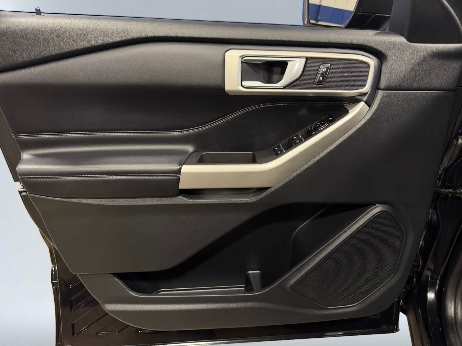 used 2022 Ford Explorer car, priced at $32,348