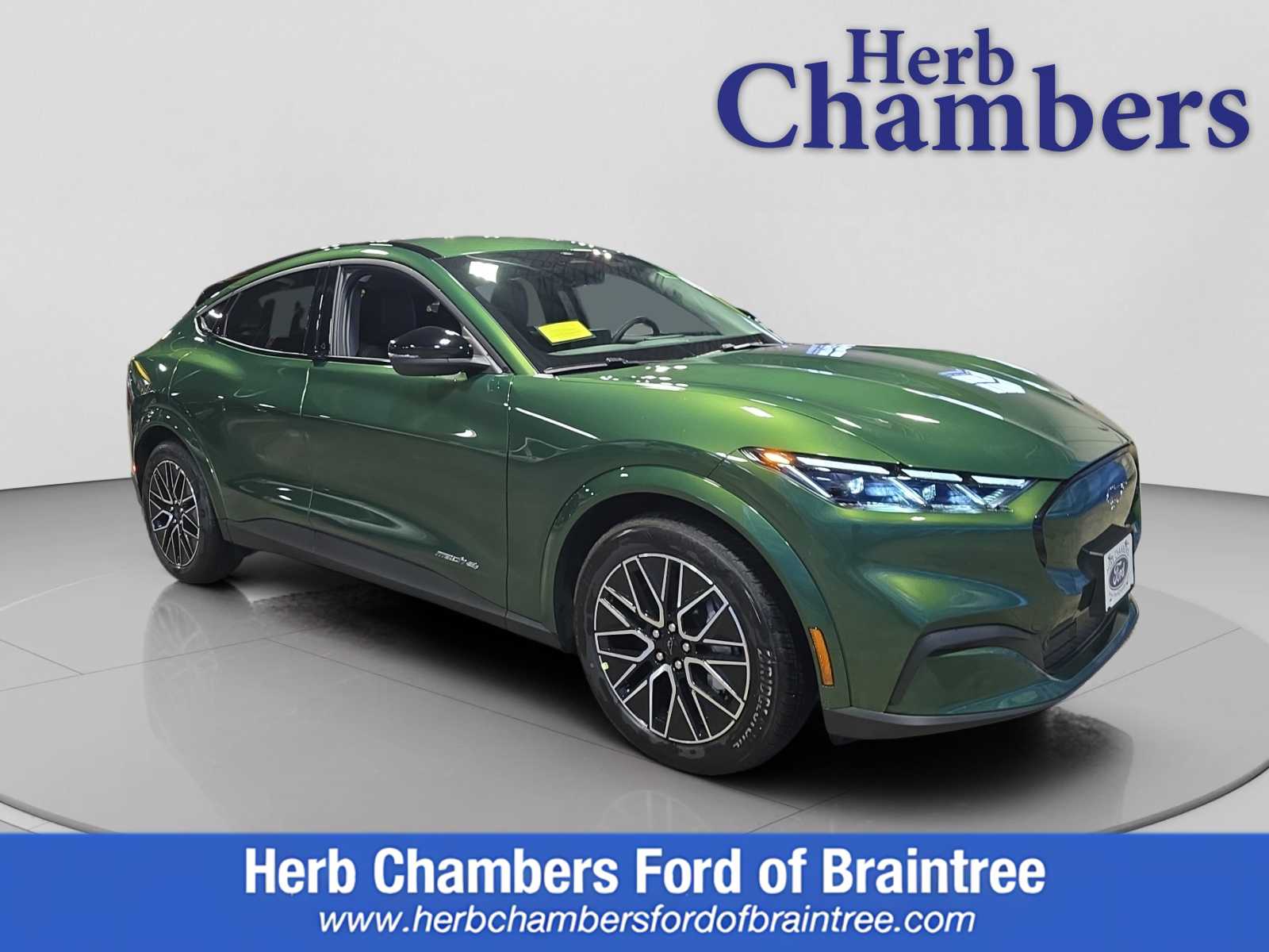 2026 Ford Mustang-Mach-e Premium's photo