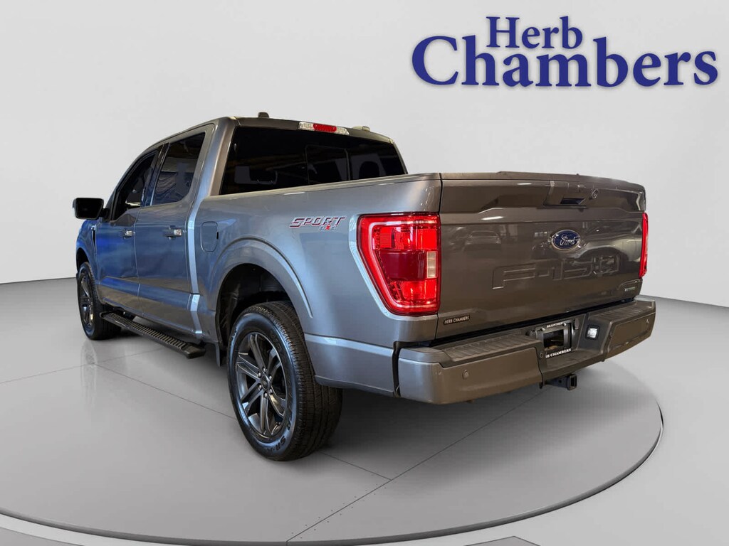 Used 2021 Ford F-150 XLT 4WD Supercrew 5.5 Box Truck SuperCrew Cab